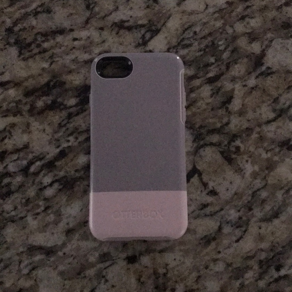 Lavender & baby pink OtterBox iPhone 7 or 8 cover